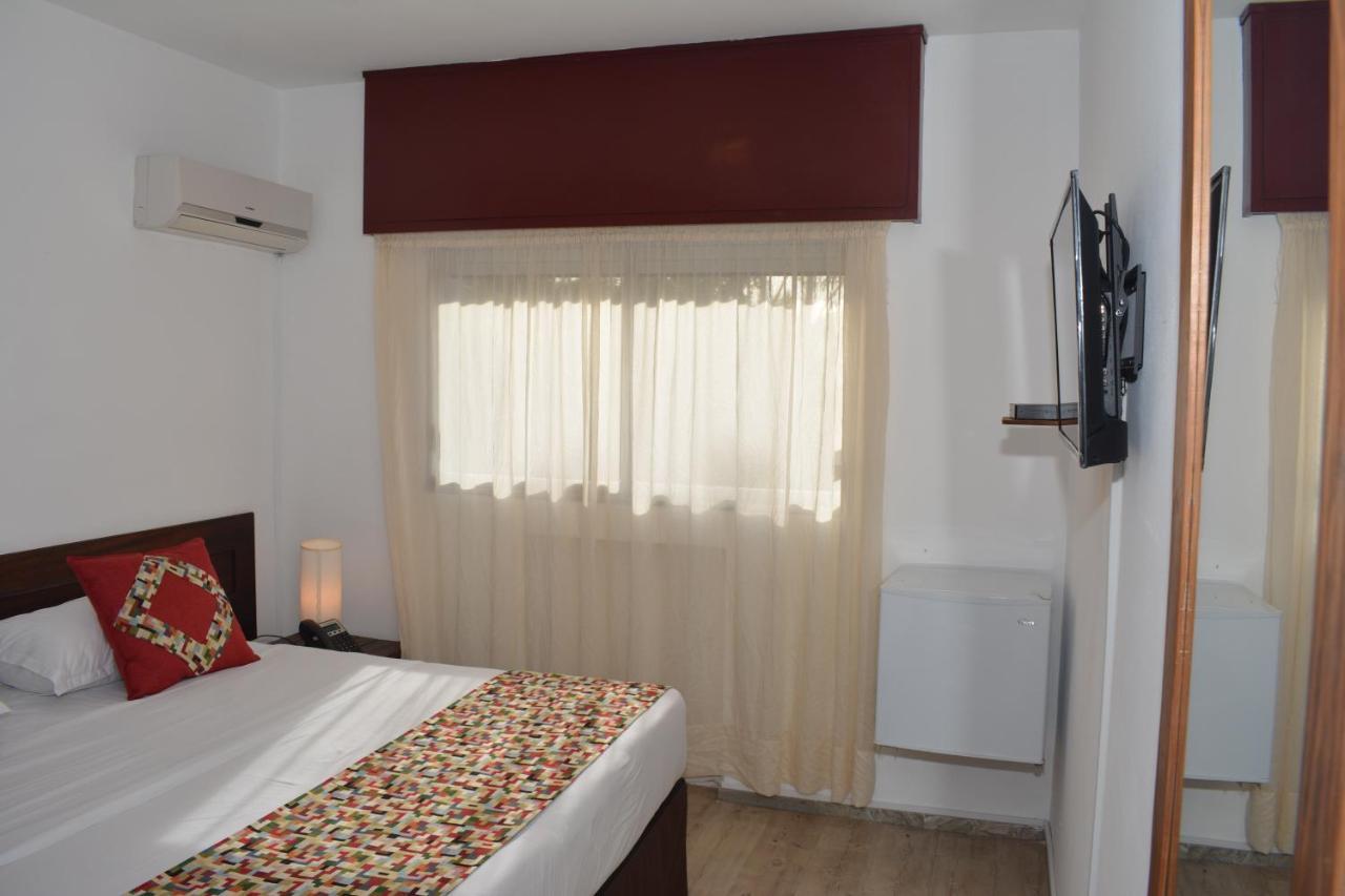 Hotel Express Maldonado Bagian luar foto
