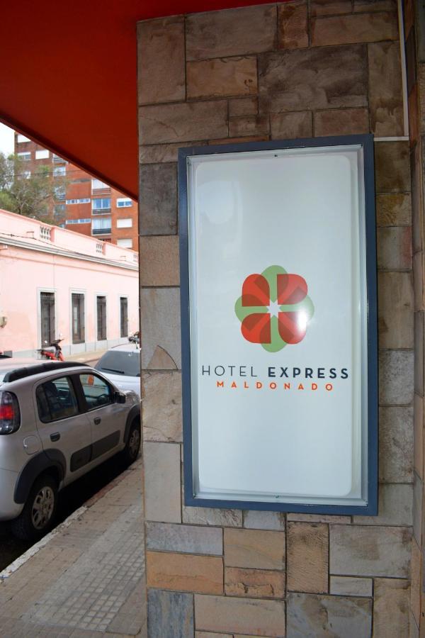 Hotel Express Maldonado Bagian luar foto